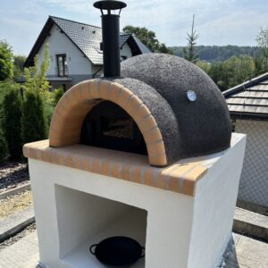 Fours préfabriqués pizza et pain